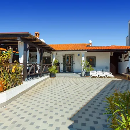 House Mara *