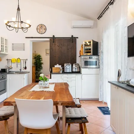 House Mara Apartman Medulin